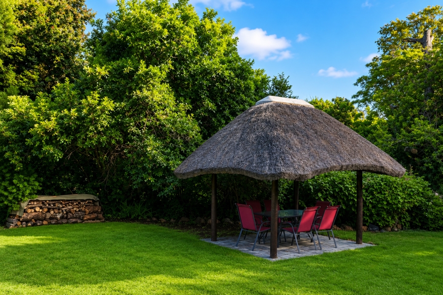9 Bedroom Property for Sale in Golden Acre Western Cape